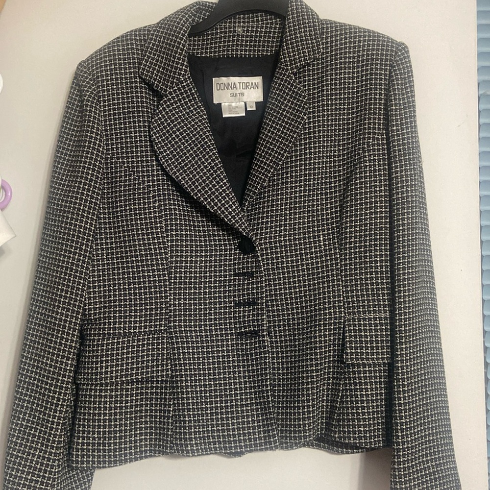 Donna Torah suit jacket